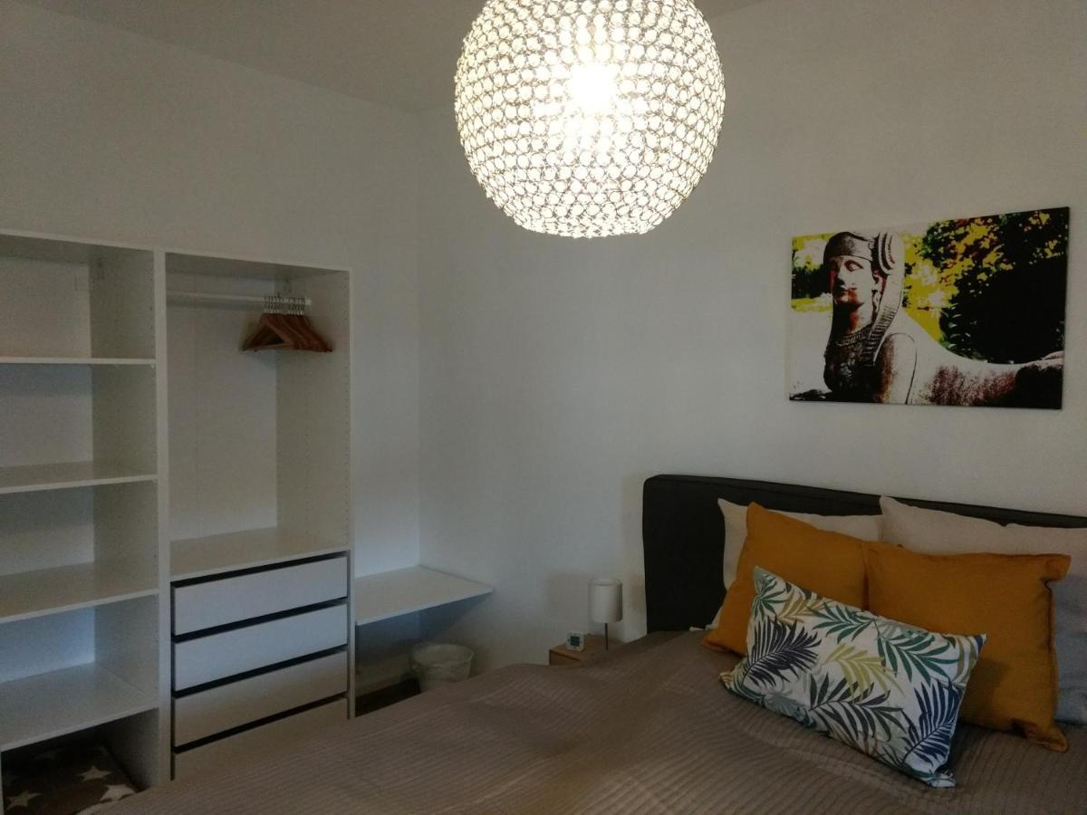 Strietpartment - 2 Schlafzimmer, Viel Raum Und Ruhe Apartment Ашафенбург Екстериор снимка